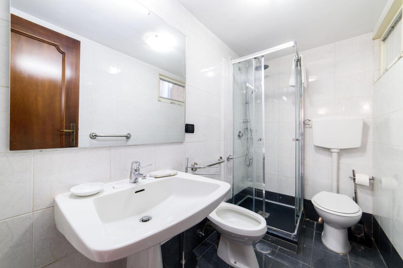 Casa Vacanze “In Centro” Σαλέρνο Εξωτερικό φωτογραφία